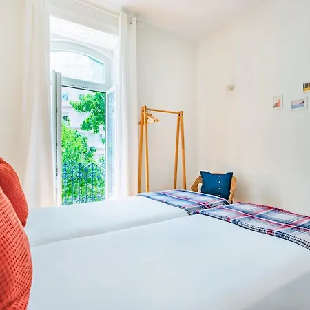 Conde 3bdr Luxury With Balcony Daire