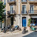 Conde 3bdr Luxury With Balcony Διαμέρισμα