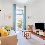 Conde 3bdr Luxury With Balcony Διαμέρισμα