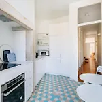 Conde 3bdr Luxury With Balcony Appartamento Lisbona
