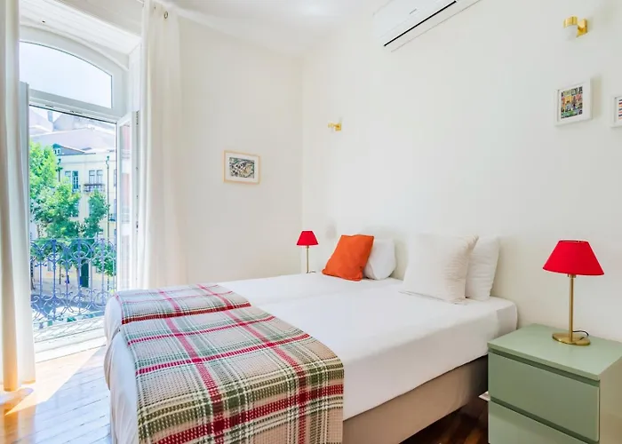 Апартаменты Conde 3bdr Luxury With Balcony