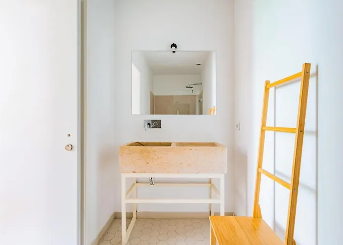 Conde 3bdr Luxury With Balcony Апартаменты