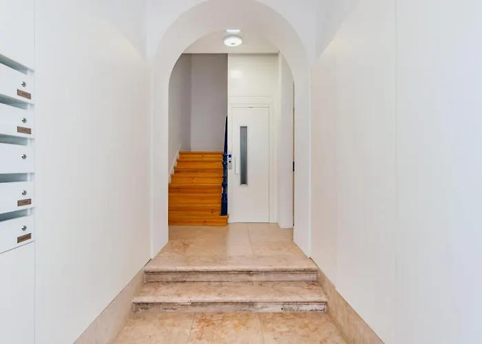 Conde 3bdr Luxury With Balcony Lissabon
