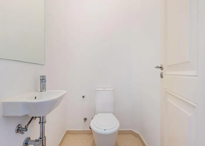 Conde 3bdr Luxury With Balcony * Lisboa