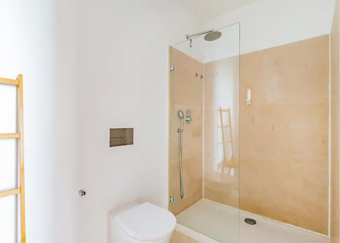 Conde 3bdr Luxury With Balcony *