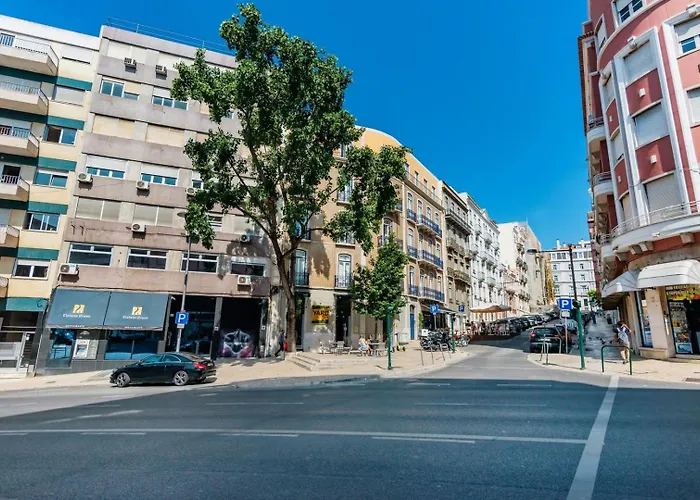 Conde 3bdr Luxury With Balcony Διαμέρισμα *