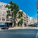 Conde 3bdr Luxury With Balcony Apartment Lisbon